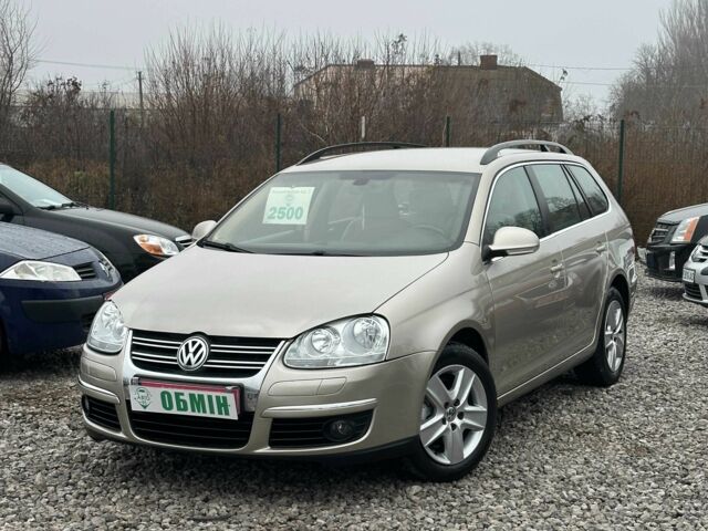 Бежевий Фольксваген Гольф, об'ємом двигуна 1.4 л та пробігом 245 тис. км за 6600 $, фото 1 на Automoto.ua