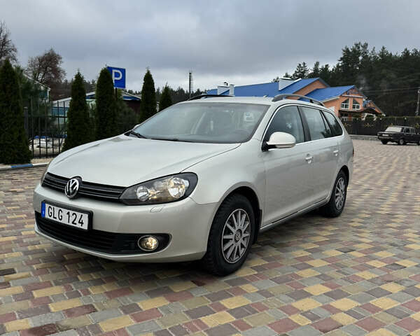 Бежевый Фольксваген Гольф, объемом двигателя 1.6 л и пробегом 174 тыс. км за 7999 $, фото 1 на Automoto.ua