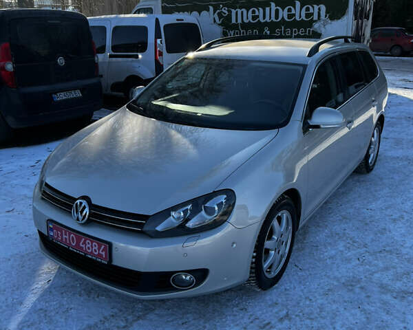 Бежевый Фольксваген Гольф, объемом двигателя 1.6 л и пробегом 247 тыс. км за 8950 $, фото 1 на Automoto.ua