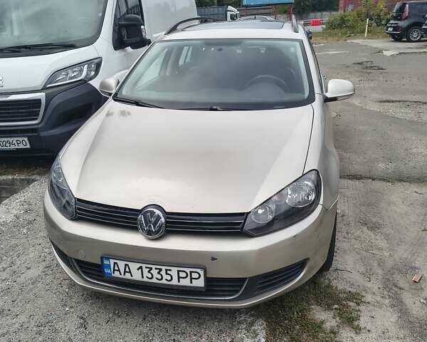 Фольксваген Гольф 2014 у Києві на Automoto.ua Бежевий Фольксваген Гольф, об'ємом двигуна 2.5 л та пробігом 91 тис. км за 9000 $, фото 1 на Automoto.ua