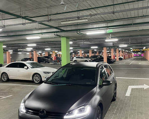 Бежевый Фольксваген Гольф, объемом двигателя 1.97 л и пробегом 157 тыс. км за 12999 $, фото 1 на Automoto.ua