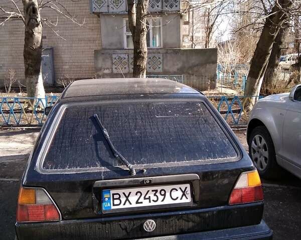 Чорний Фольксваген Гольф, об'ємом двигуна 1.6 л та пробігом 395 тис. км за 2500 $, фото 1 на Automoto.ua