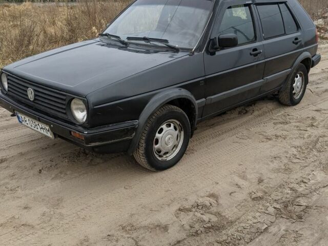 Черный Фольксваген Гольф, объемом двигателя 1.8 л и пробегом 350 тыс. км за 1350 $, фото 1 на Automoto.ua