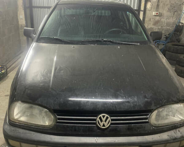 Чорний Фольксваген Гольф, об'ємом двигуна 1.78 л та пробігом 340 тис. км за 1000 $, фото 1 на Automoto.ua