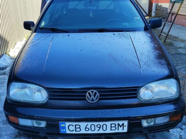 Черный Фольксваген Гольф, объемом двигателя 1.39 л и пробегом 250 тыс. км за 1900 $, фото 1 на Automoto.ua