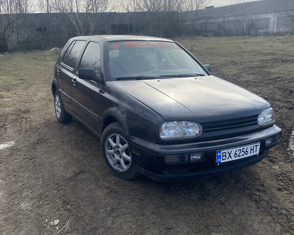 Черный Фольксваген Гольф, объемом двигателя 1.78 л и пробегом 290 тыс. км за 2200 $, фото 1 на Automoto.ua