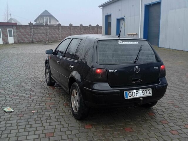 Черный Фольксваген Гольф, объемом двигателя 1.9 л и пробегом 350 тыс. км за 1900 $, фото 1 на Automoto.ua