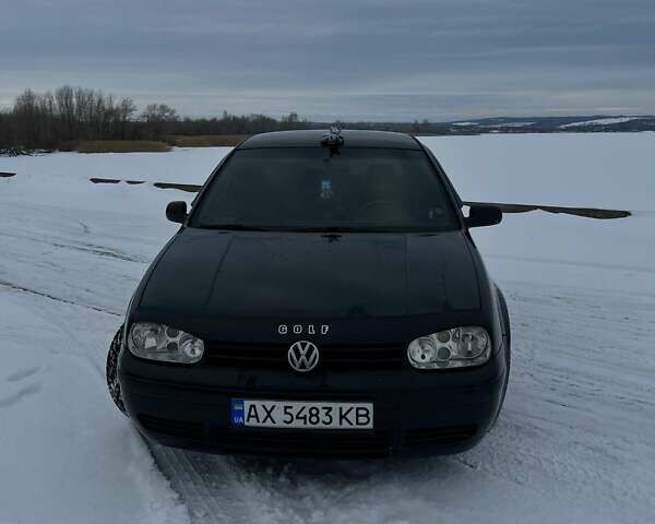 Чорний Фольксваген Гольф, об'ємом двигуна 2.3 л та пробігом 330 тис. км за 4900 $, фото 1 на Automoto.ua