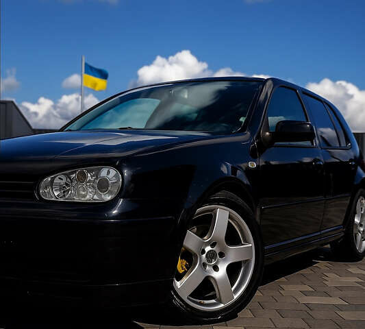 Черный Фольксваген Гольф, объемом двигателя 1.9 л и пробегом 395 тыс. км за 4700 $, фото 1 на Automoto.ua