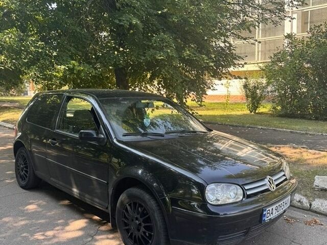 Чорний Фольксваген Гольф, об'ємом двигуна 1.59 л та пробігом 326 тис. км за 2400 $, фото 1 на Automoto.ua