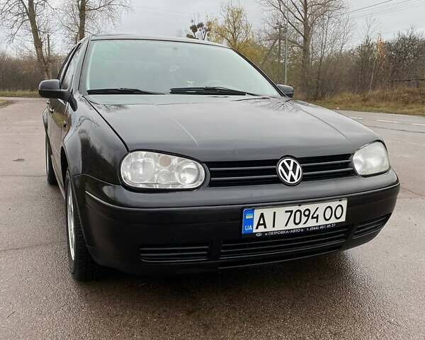 Черный Фольксваген Гольф, объемом двигателя 1.6 л и пробегом 315 тыс. км за 4600 $, фото 1 на Automoto.ua