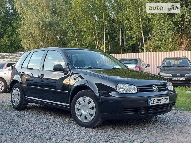 Черный Фольксваген Гольф, объемом двигателя 1.6 л и пробегом 285 тыс. км за 4500 $, фото 1 на Automoto.ua
