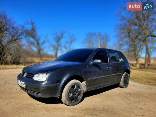 Черный Фольксваген Гольф, объемом двигателя 1.39 л и пробегом 330 тыс. км за 1900 $, фото 1 на Automoto.ua