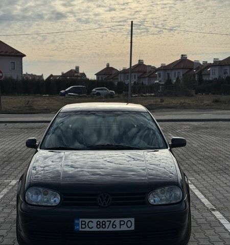 Черный Фольксваген Гольф, объемом двигателя 1.9 л и пробегом 313 тыс. км за 3900 $, фото 1 на Automoto.ua