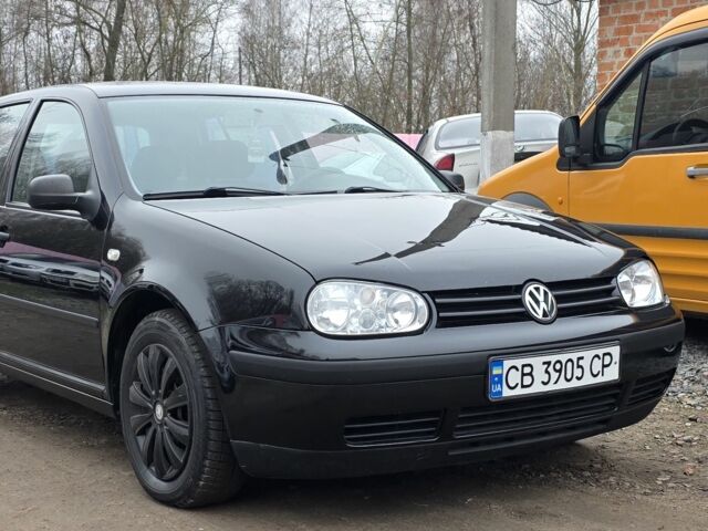 Черный Фольксваген Гольф, объемом двигателя 1.6 л и пробегом 280 тыс. км за 4100 $, фото 1 на Automoto.ua