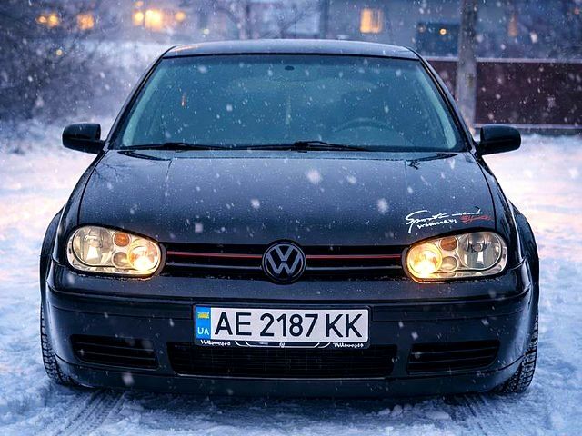 Чорний Фольксваген Гольф, об'ємом двигуна 1.4 л та пробігом 245 тис. км за 4500 $, фото 1 на Automoto.ua