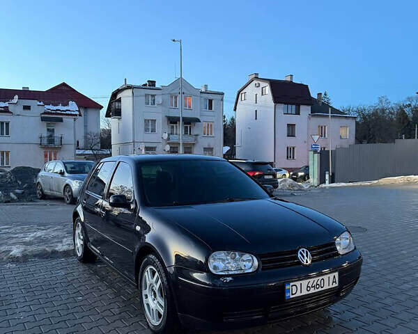 Черный Фольксваген Гольф, объемом двигателя 1.6 л и пробегом 287 тыс. км за 3800 $, фото 1 на Automoto.ua