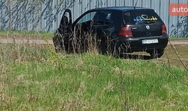 Черный Фольксваген Гольф, объемом двигателя 1.39 л и пробегом 280 тыс. км за 4600 $, фото 1 на Automoto.ua