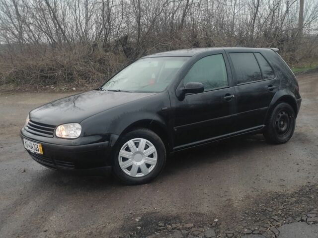 Чорний Фольксваген Гольф, об'ємом двигуна 1.4 л та пробігом 230 тис. км за 2500 $, фото 1 на Automoto.ua