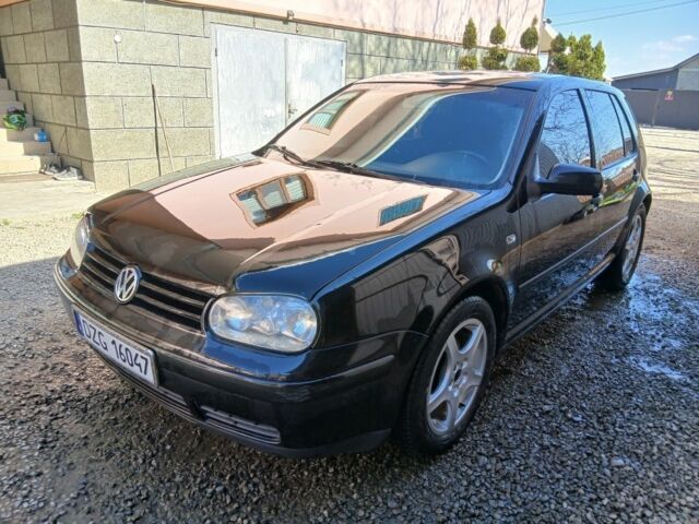 Чорний Фольксваген Гольф, об'ємом двигуна 2 л та пробігом 265 тис. км за 1350 $, фото 1 на Automoto.ua