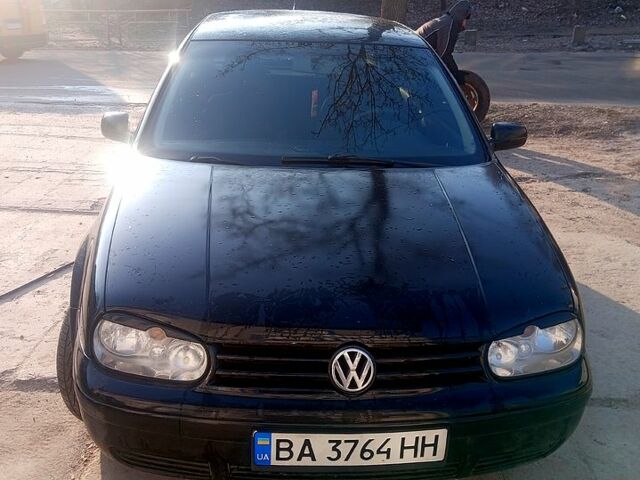 Чорний Фольксваген Гольф, об'ємом двигуна 1.4 л та пробігом 300 тис. км за 2900 $, фото 1 на Automoto.ua