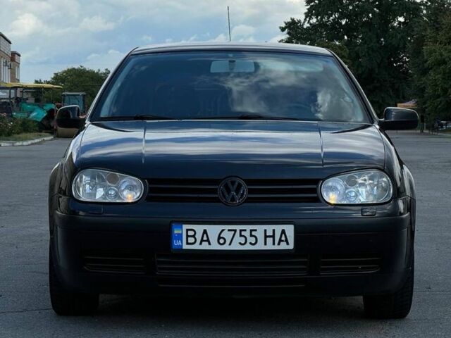 Чорний Фольксваген Гольф, об'ємом двигуна 1.4 л та пробігом 250 тис. км за 3700 $, фото 1 на Automoto.ua