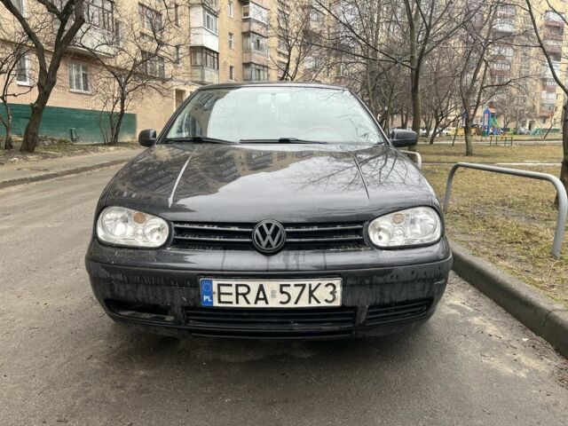 Черный Фольксваген Гольф, объемом двигателя 1.9 л и пробегом 250 тыс. км за 1000 $, фото 1 на Automoto.ua