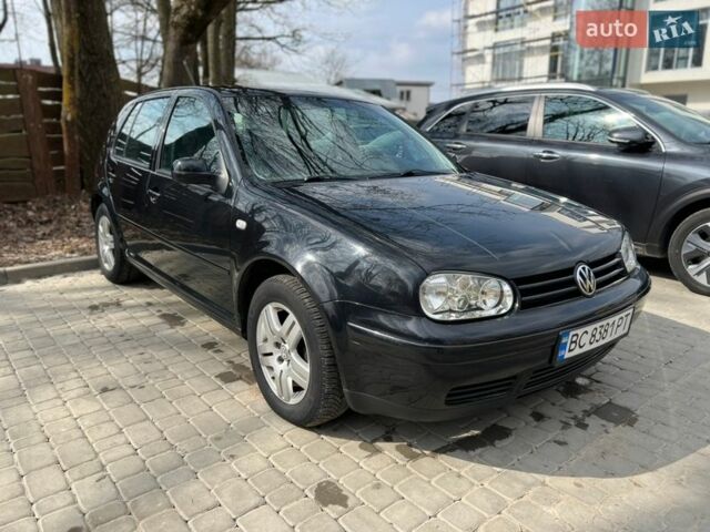 Чорний Фольксваген Гольф, об'ємом двигуна 1.6 л та пробігом 282 тис. км за 3900 $, фото 1 на Automoto.ua