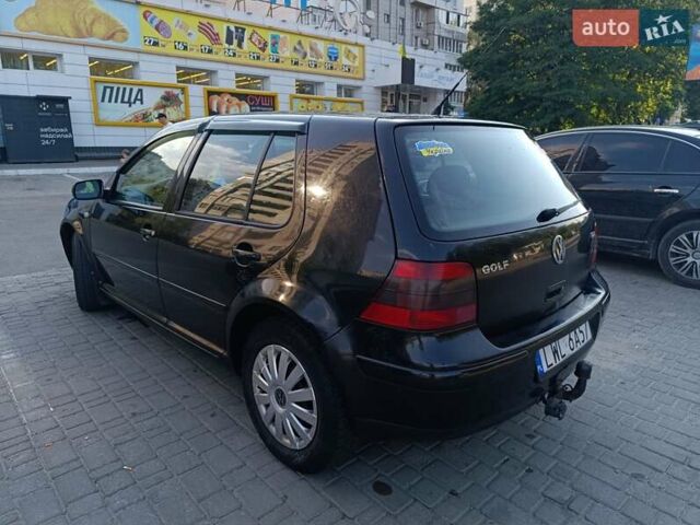 Черный Фольксваген Гольф, объемом двигателя 1.9 л и пробегом 441 тыс. км за 2100 $, фото 1 на Automoto.ua