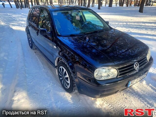 Черный Фольксваген Гольф, объемом двигателя 1.4 л и пробегом 276 тыс. км за 4500 $, фото 1 на Automoto.ua