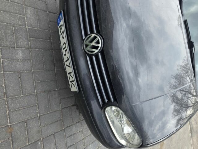 Черный Фольксваген Гольф, объемом двигателя 1.6 л и пробегом 258 тыс. км за 4100 $, фото 1 на Automoto.ua