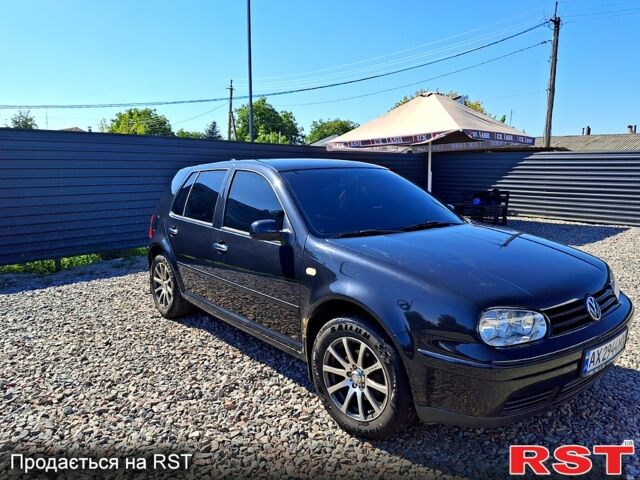 Черный Фольксваген Гольф, объемом двигателя 1.6 л и пробегом 195 тыс. км за 5100 $, фото 1 на Automoto.ua