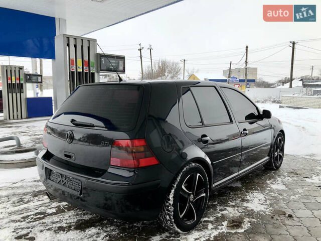 Черный Фольксваген Гольф, объемом двигателя 1.8 л и пробегом 260 тыс. км за 4900 $, фото 1 на Automoto.ua