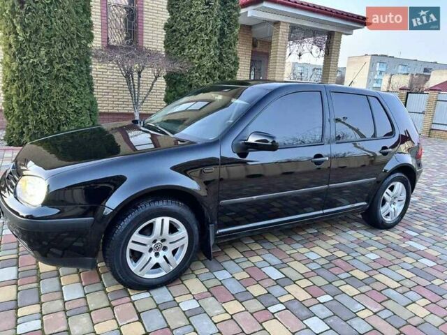 Черный Фольксваген Гольф, объемом двигателя 1.39 л и пробегом 254 тыс. км за 4900 $, фото 1 на Automoto.ua