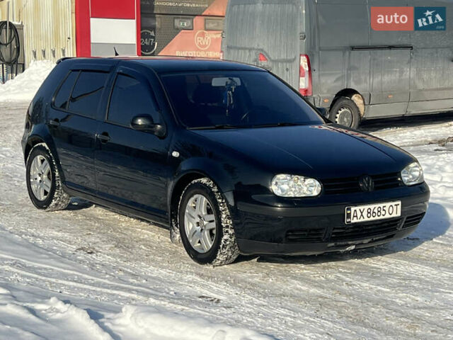 Черный Фольксваген Гольф, объемом двигателя 1.39 л и пробегом 256 тыс. км за 4700 $, фото 1 на Automoto.ua
