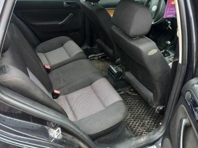 Черный Фольксваген Гольф, объемом двигателя 1.9 л и пробегом 346 тыс. км за 1700 $, фото 1 на Automoto.ua