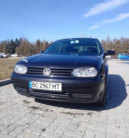 Чорний Фольксваген Гольф, об'ємом двигуна 1.39 л та пробігом 259 тис. км за 3000 $, фото 1 на Automoto.ua