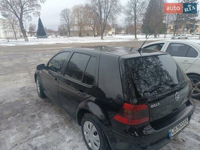 Черный Фольксваген Гольф, объемом двигателя 1.39 л и пробегом 188 тыс. км за 4300 $, фото 1 на Automoto.ua