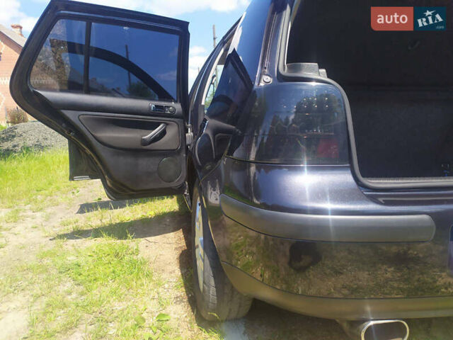 Черный Фольксваген Гольф, объемом двигателя 1.39 л и пробегом 203 тыс. км за 4500 $, фото 1 на Automoto.ua