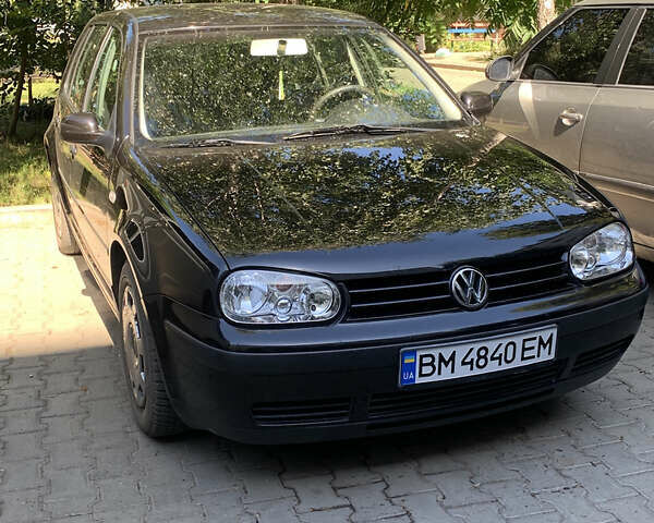 Черный Фольксваген Гольф, объемом двигателя 1.39 л и пробегом 200 тыс. км за 4400 $, фото 1 на Automoto.ua