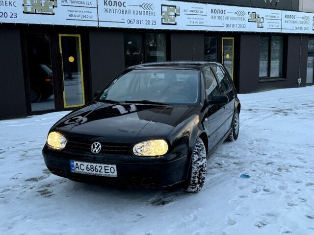 Черный Фольксваген Гольф, объемом двигателя 1.4 л и пробегом 227 тыс. км за 3300 $, фото 1 на Automoto.ua