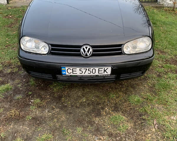 Черный Фольксваген Гольф, объемом двигателя 1.6 л и пробегом 240 тыс. км за 4700 $, фото 1 на Automoto.ua