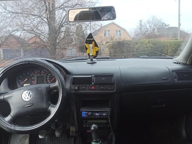 Черный Фольксваген Гольф, объемом двигателя 1.98 л и пробегом 0 тыс. км за 3900 $, фото 1 на Automoto.ua