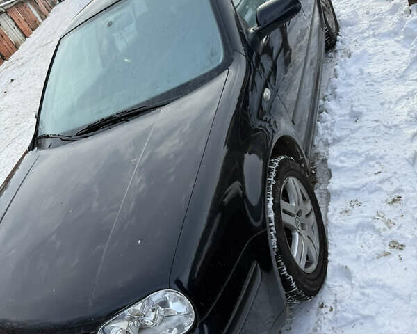 Черный Фольксваген Гольф, объемом двигателя 1.39 л и пробегом 298 тыс. км за 3600 $, фото 1 на Automoto.ua