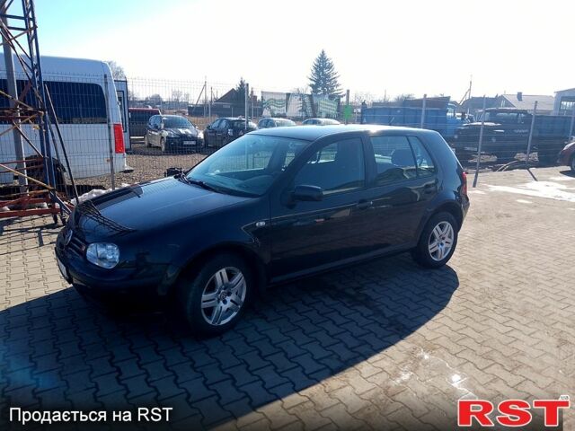 Черный Фольксваген Гольф, объемом двигателя 1.4 л и пробегом 267 тыс. км за 3700 $, фото 1 на Automoto.ua