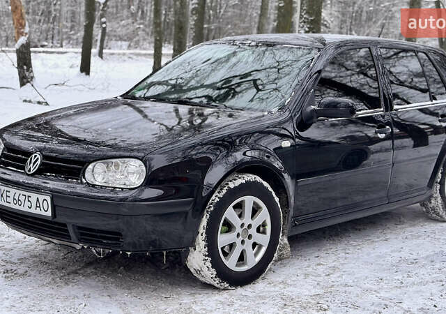 Чорний Фольксваген Гольф, об'ємом двигуна 1.6 л та пробігом 258 тис. км за 3500 $, фото 1 на Automoto.ua