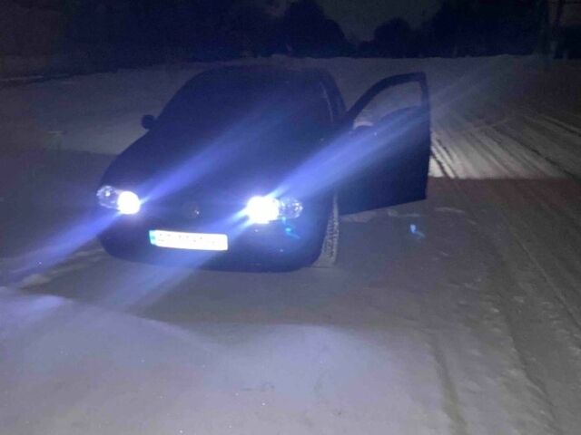 Черный Фольксваген Гольф, объемом двигателя 1.9 л и пробегом 340 тыс. км за 3150 $, фото 1 на Automoto.ua