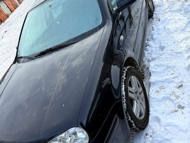 Черный Фольксваген Гольф, объемом двигателя 1.4 л и пробегом 298 тыс. км за 3600 $, фото 1 на Automoto.ua