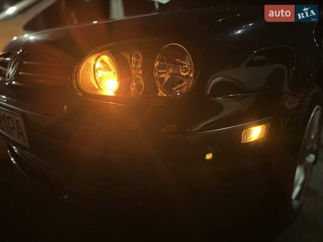 Черный Фольксваген Гольф, объемом двигателя 1.9 л и пробегом 322 тыс. км за 5200 $, фото 1 на Automoto.ua