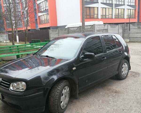 Чорний Фольксваген Гольф, об'ємом двигуна 1.39 л та пробігом 335 тис. км за 4000 $, фото 1 на Automoto.ua